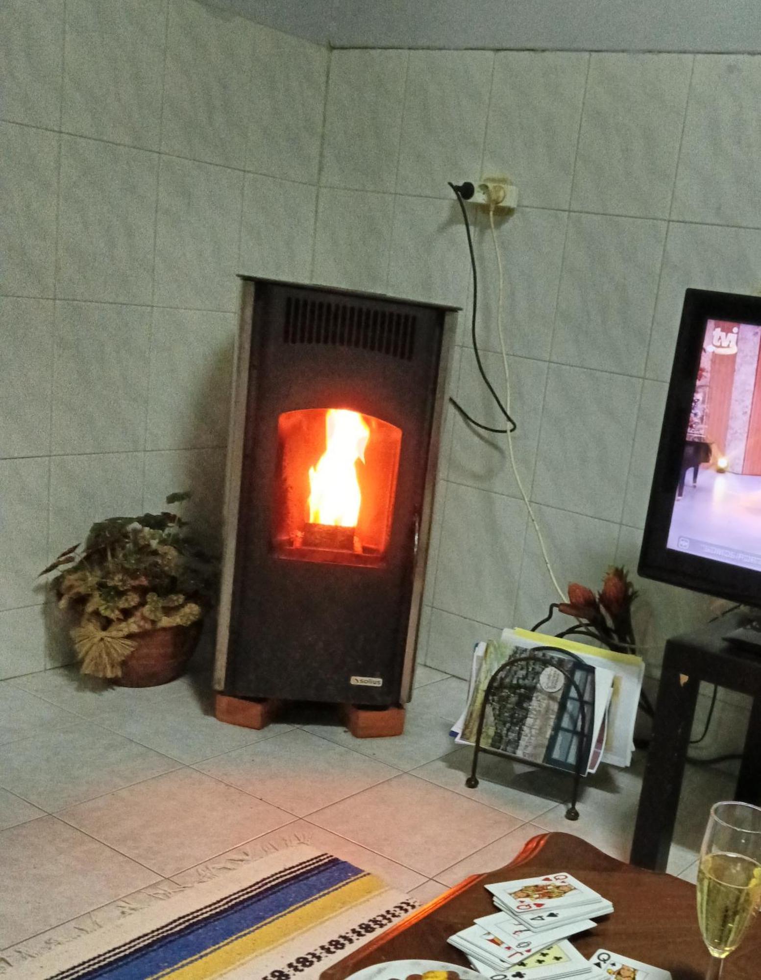 קאנטנהדה Casa Da Vovo Ceu - Casa De Campo Gandaresa - Country House, Entre Coimbra E Aveiro, A 15 Minutos Carro Praia Mira - Quintal Com Piscina Insuflavel מראה חיצוני תמונה