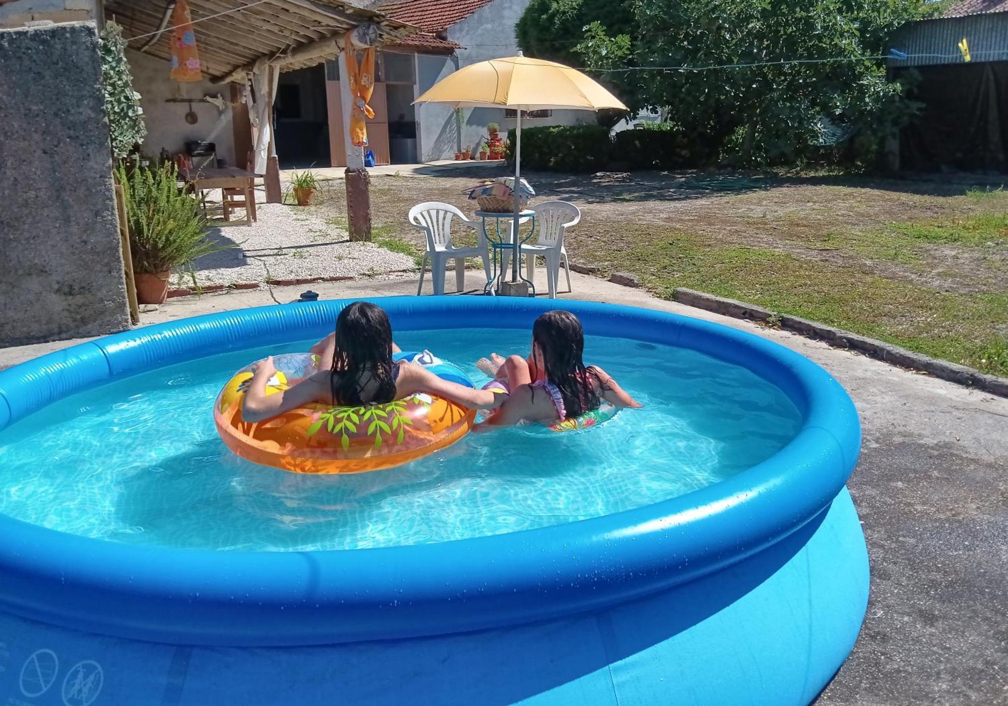 קאנטנהדה Casa Da Vovo Ceu - Casa De Campo Gandaresa - Country House, Entre Coimbra E Aveiro, A 15 Minutos Carro Praia Mira - Quintal Com Piscina Insuflavel מראה חיצוני תמונה